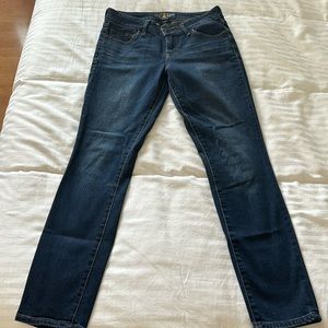 ***Lucky Brand Lolita Skinny Jeans